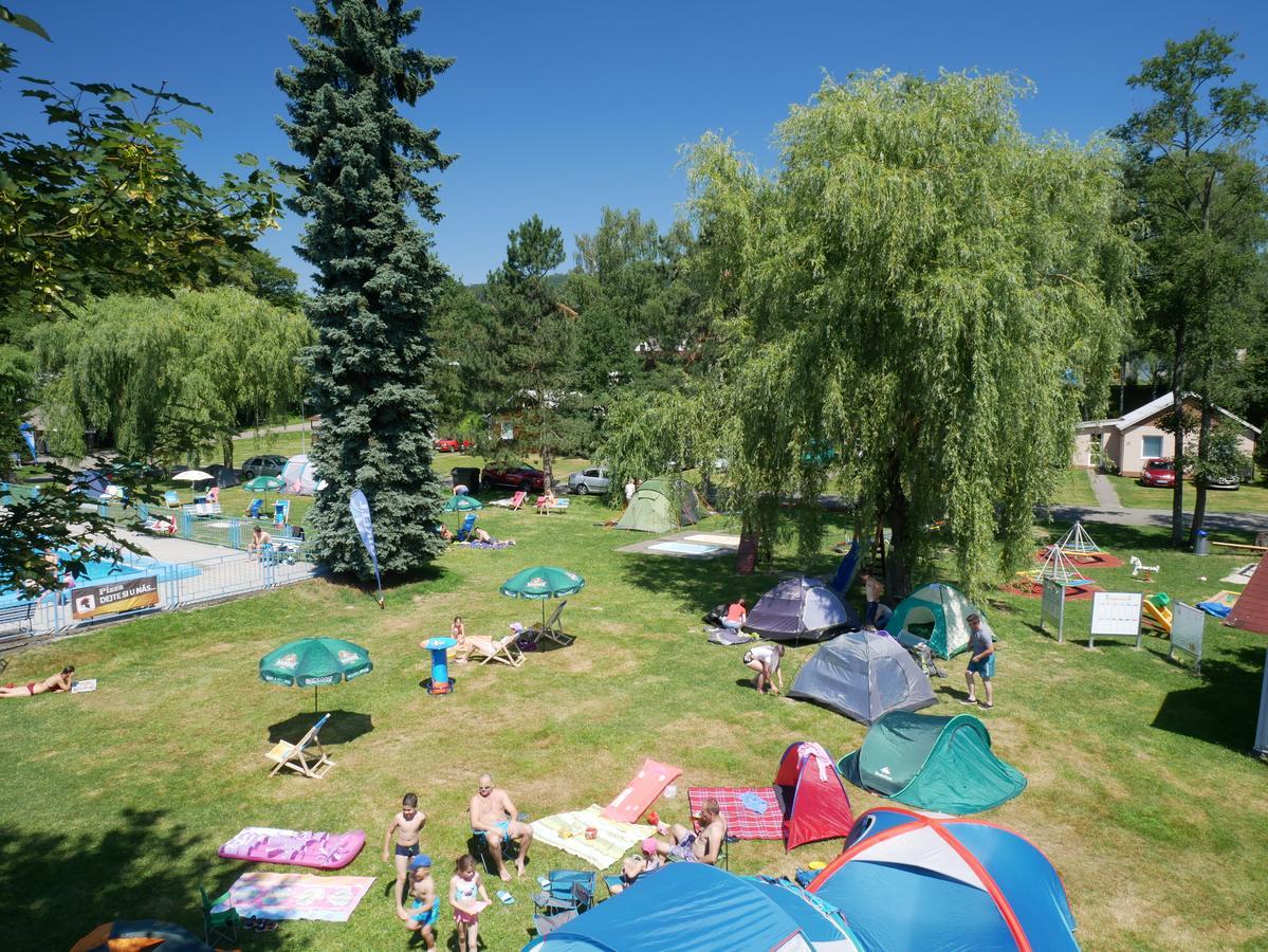 Hotel Camping Roznov Rožnov pod Radhoštěm Exterior foto